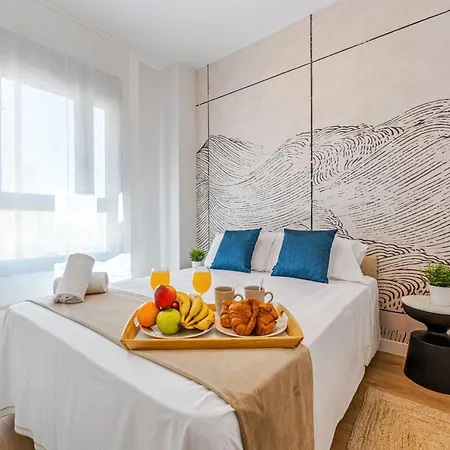 La Malagueta Pool & Parking Apartment Málaga